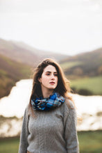 Load image into Gallery viewer, Infinity Cowl Scarf