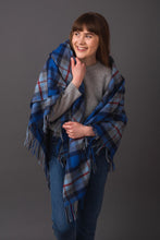 Load image into Gallery viewer, Lambswool Wrap